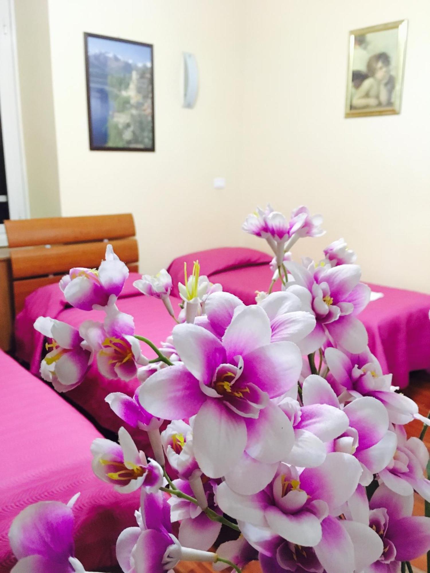 Zhihua Guest House Řím Exteriér fotografie