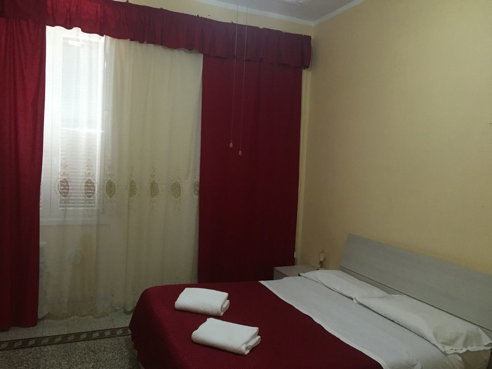 Zhihua Guest House Řím Exteriér fotografie