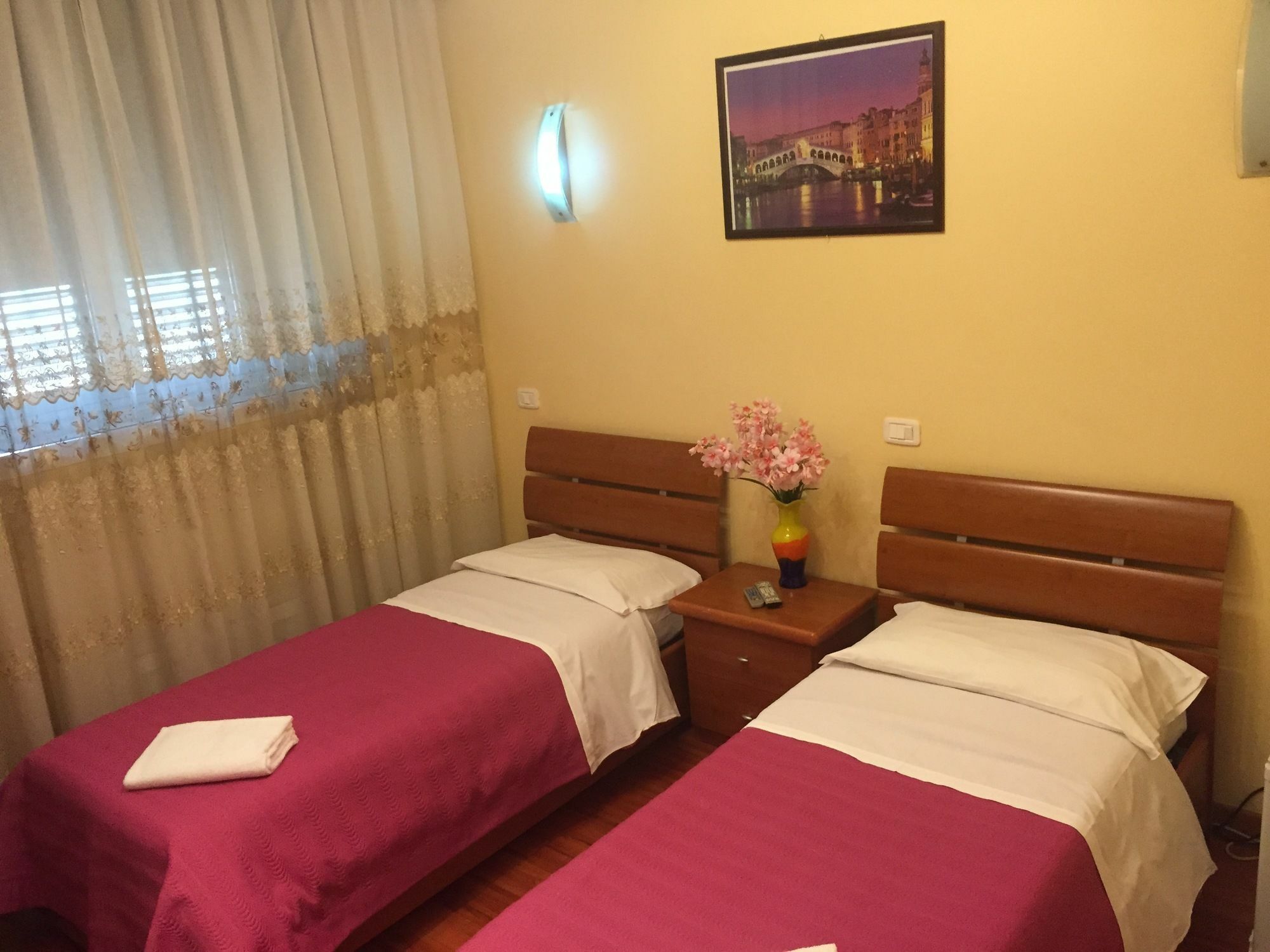 Zhihua Guest House Řím Exteriér fotografie